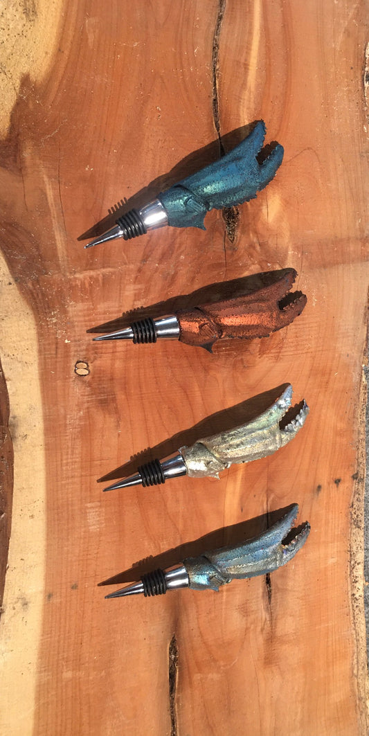 Wine bottle stopper, wine bottle, wine, crab claws, Louisiana, Candice Alexander, Art Studio, 3D Art, Dungeness Crab, Lake Charles, southwest Louisiana, Gulf of Mexico, Seafood